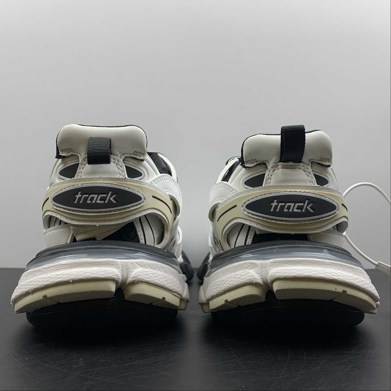 Astariva x tracks