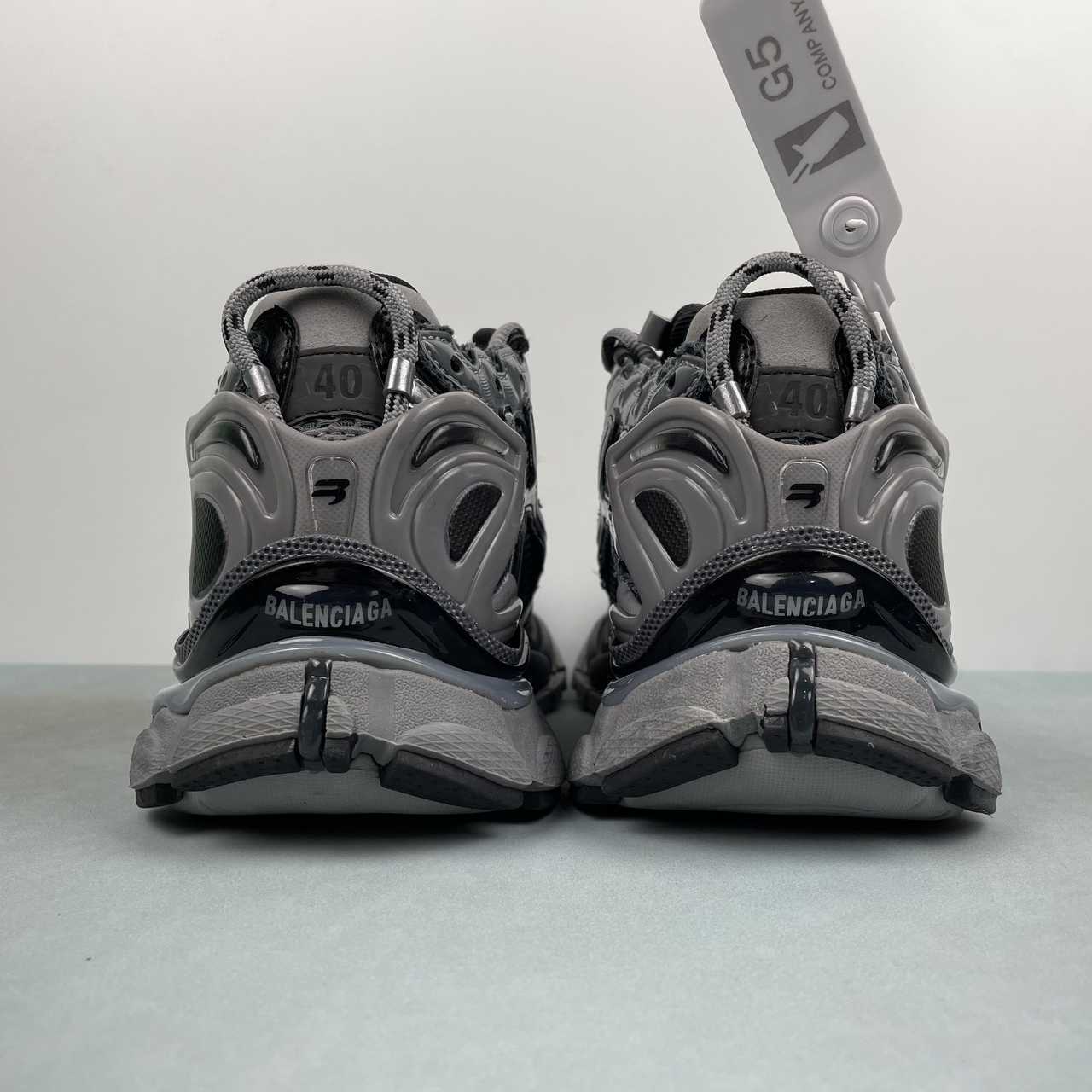 Astariva x runner
