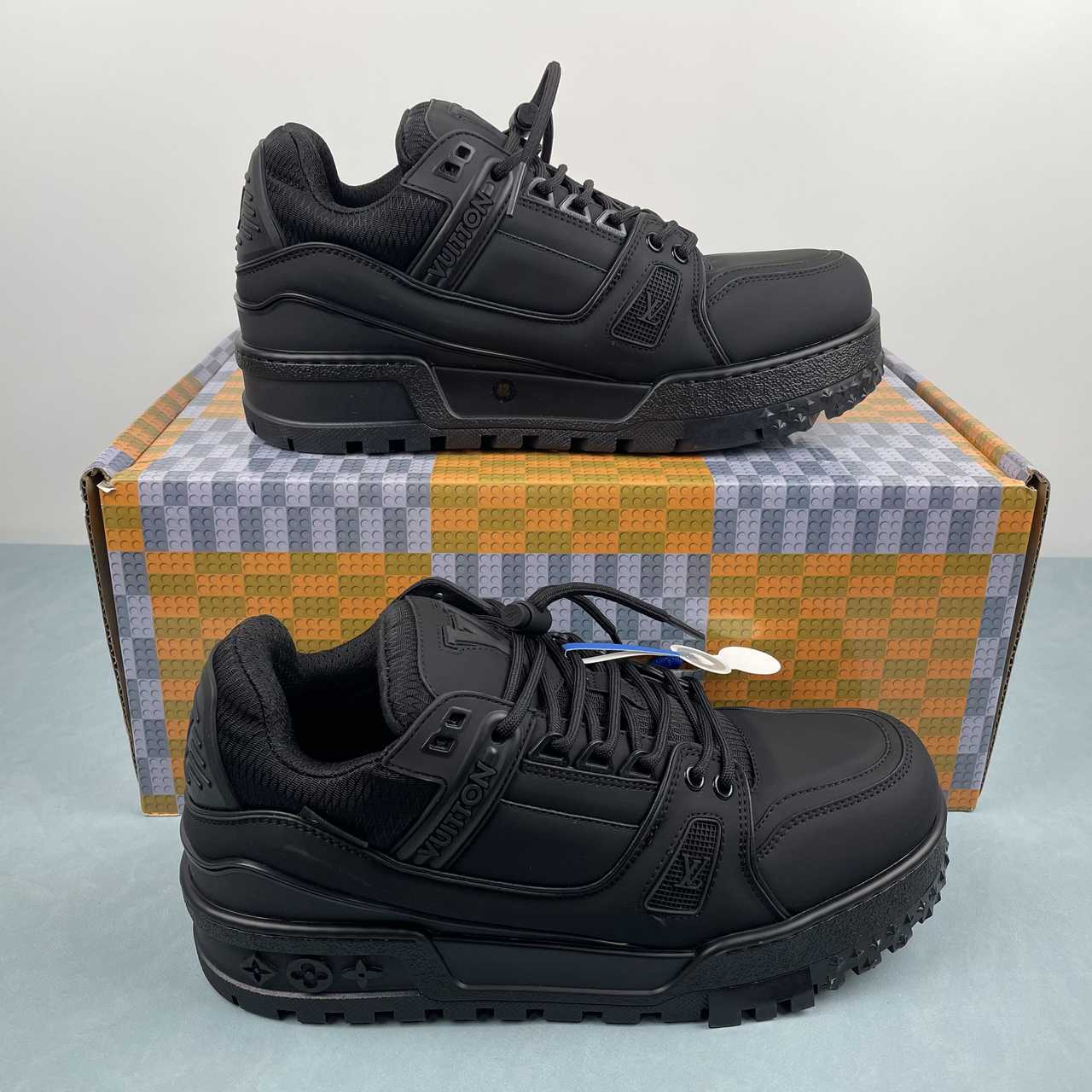 Astariva x lv trainers