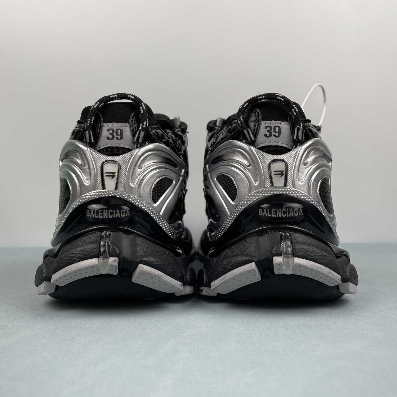 Astariva x runner